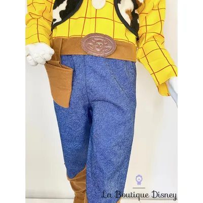 Déguisement Woody Toy Story Disney Store Exclusive taille 6-8 ans cow boy jaune bleu chapeau marron