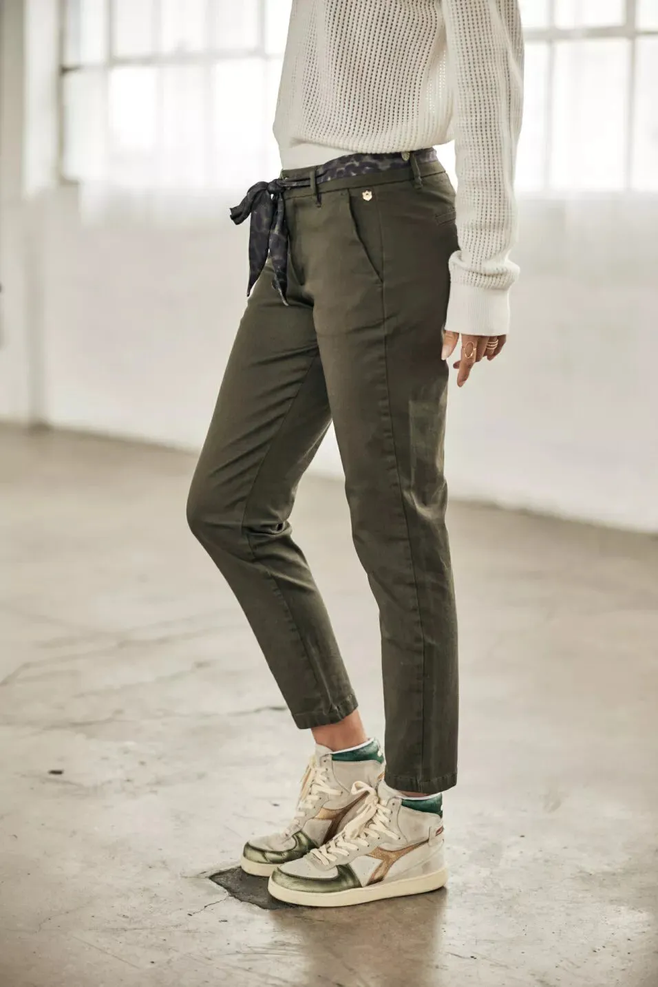 Pantalon chino Femme, Forest night Claudia Felicita Freeman T.Porter