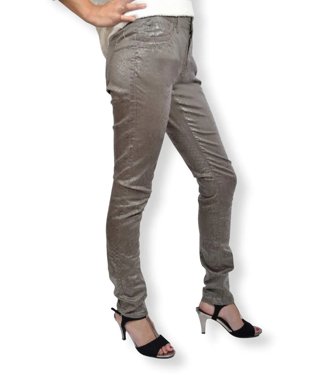 Pantalon femme coupe slim de couleur marron