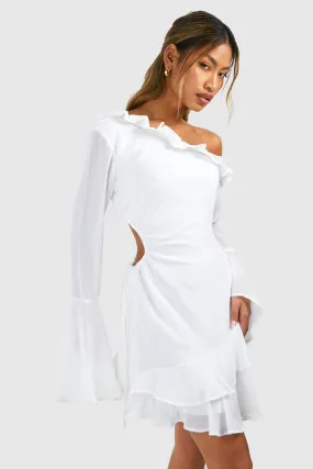 Robe asymétrique courte en mousseline de soie à volants